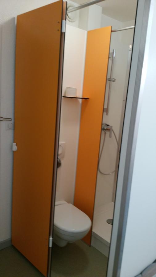hotelF1 Lyon Isle D'Abeau Ouest St Exupery Saint-Quentin-Fallavier Exterior foto