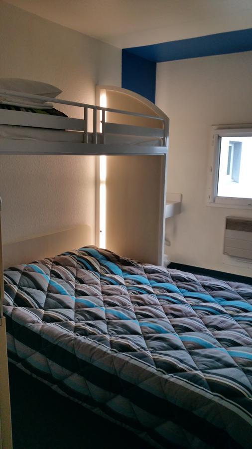hotelF1 Lyon Isle D'Abeau Ouest St Exupery Saint-Quentin-Fallavier Exterior foto