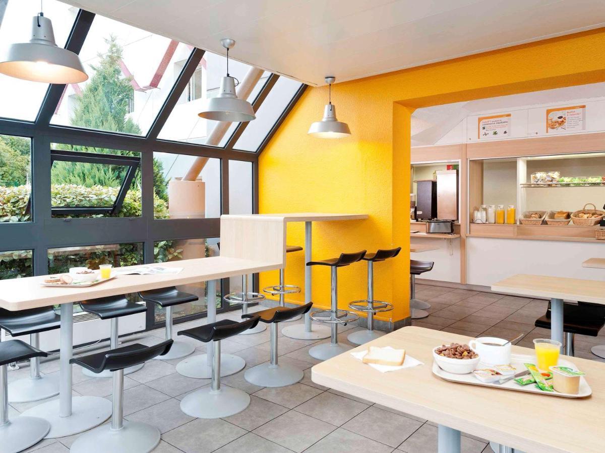 hotelF1 Lyon Isle D'Abeau Ouest St Exupery Saint-Quentin-Fallavier Exterior foto